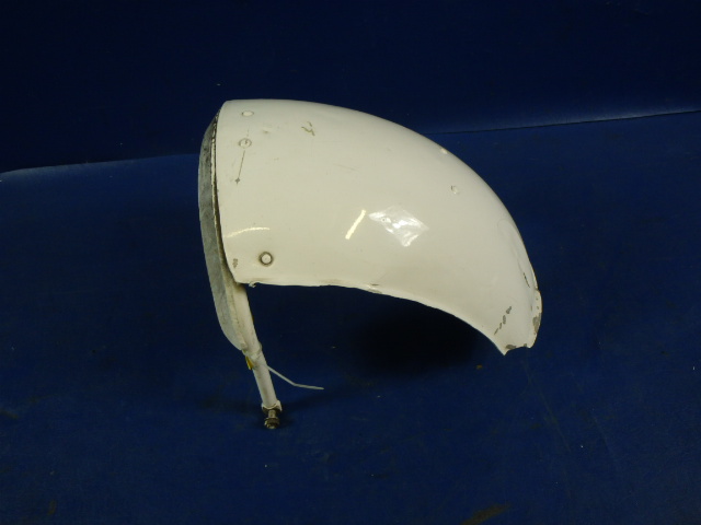 0842000-5 Cessna - WHEEL SCRAPER (SLIGHTLY DENTED AND CRACKED - SEE PHOTOS)